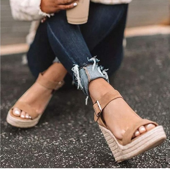 Vicki women’s platform wedge sandals - Picture 1 of 3